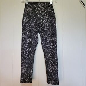 RBX Black and Gray‎ Patterned Workout Leggings XS